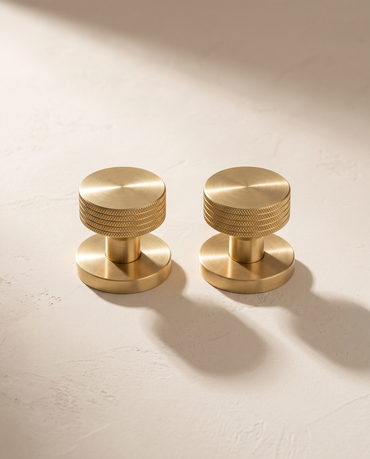 Sarto Knurled Brass Door Knob Set