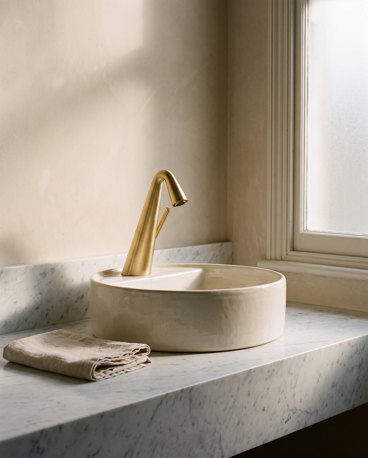 Sera Sculpted Basin Mixer