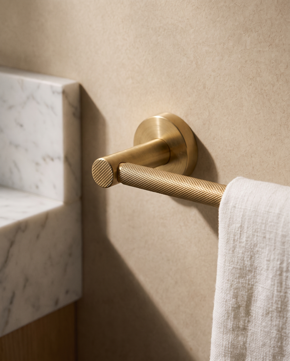 Varen Knurled Brass Towel Rail