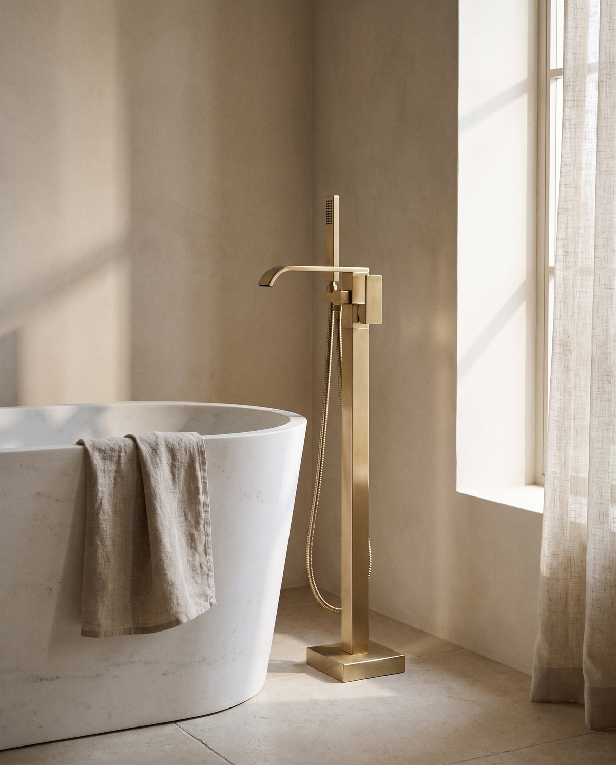Cascata Floor-Standing Waterfall Bath Filler