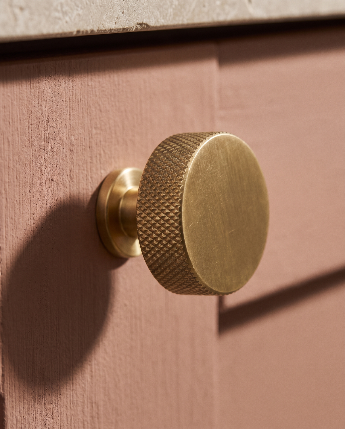 Erona Knurled Disc Cabinet Knob