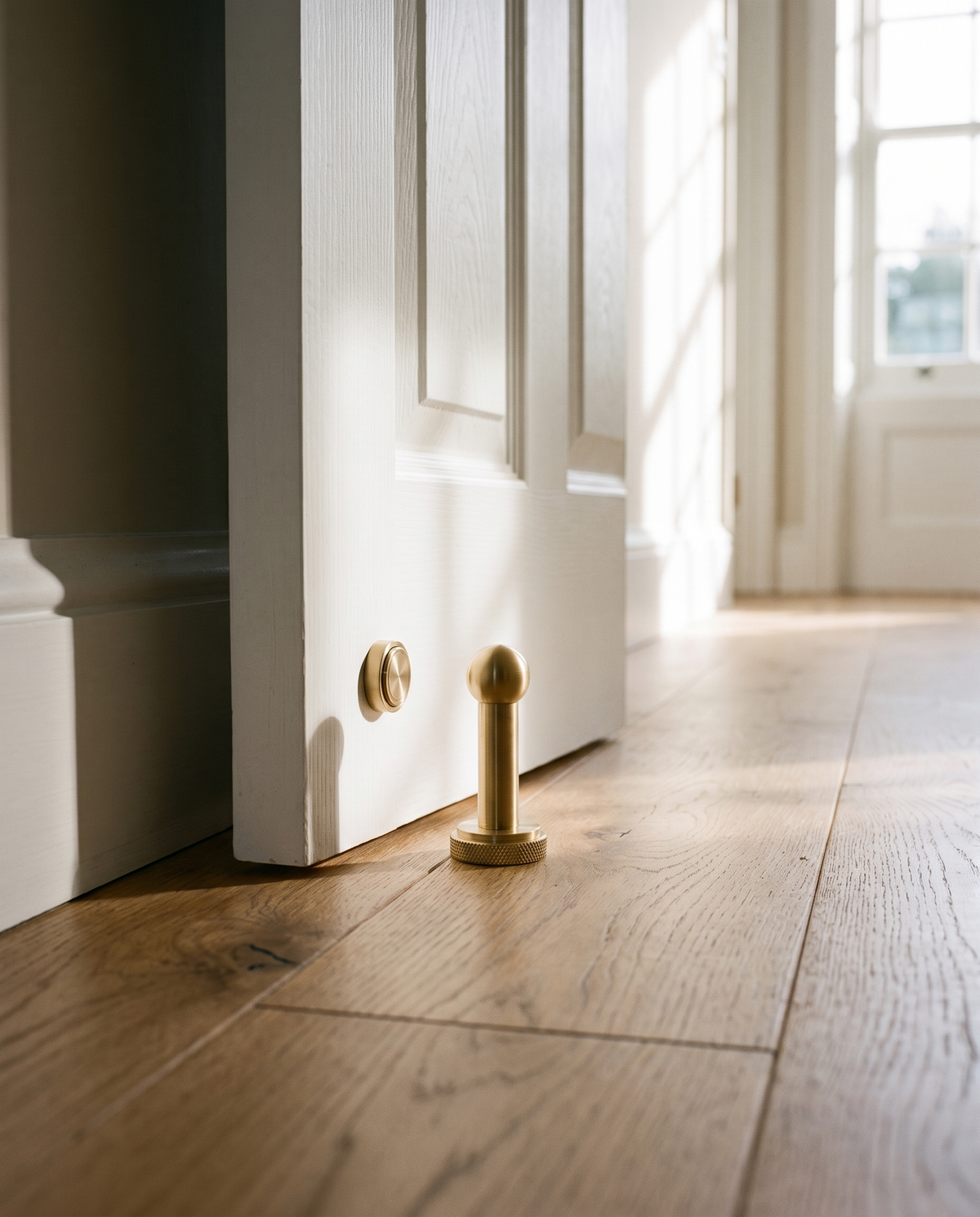 Elio Magnetic Solid Brass Door Stop