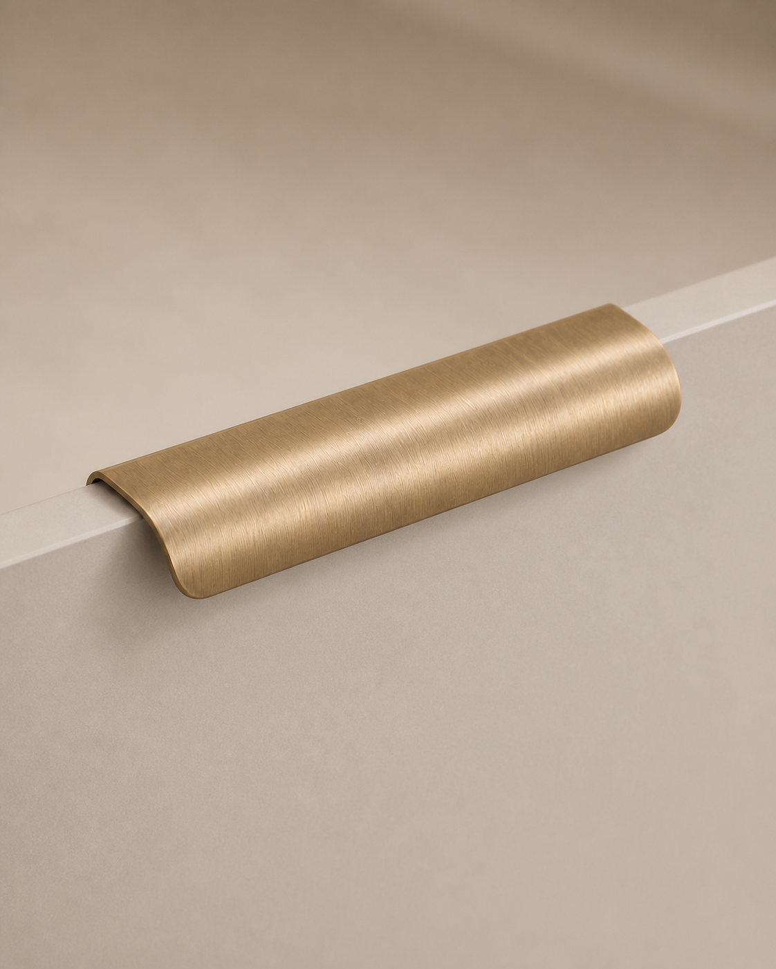 Volta Curved Solid Brass Edge Pull