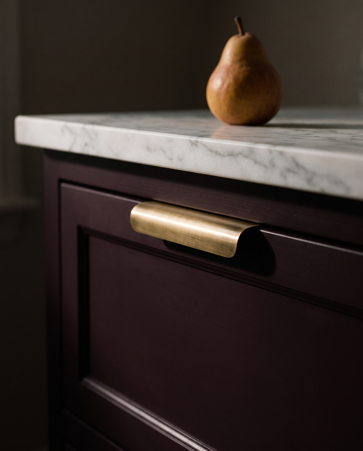 Volta Curved Solid Brass Edge Pull
