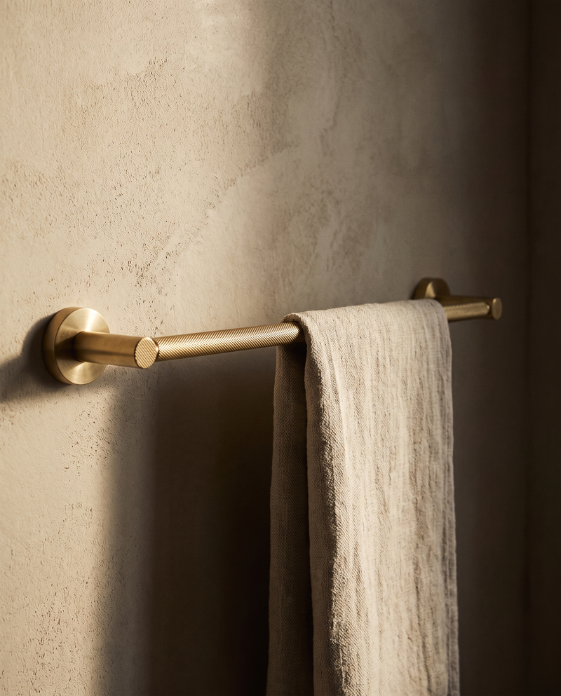 Varen Knurled Brass Towel Rail