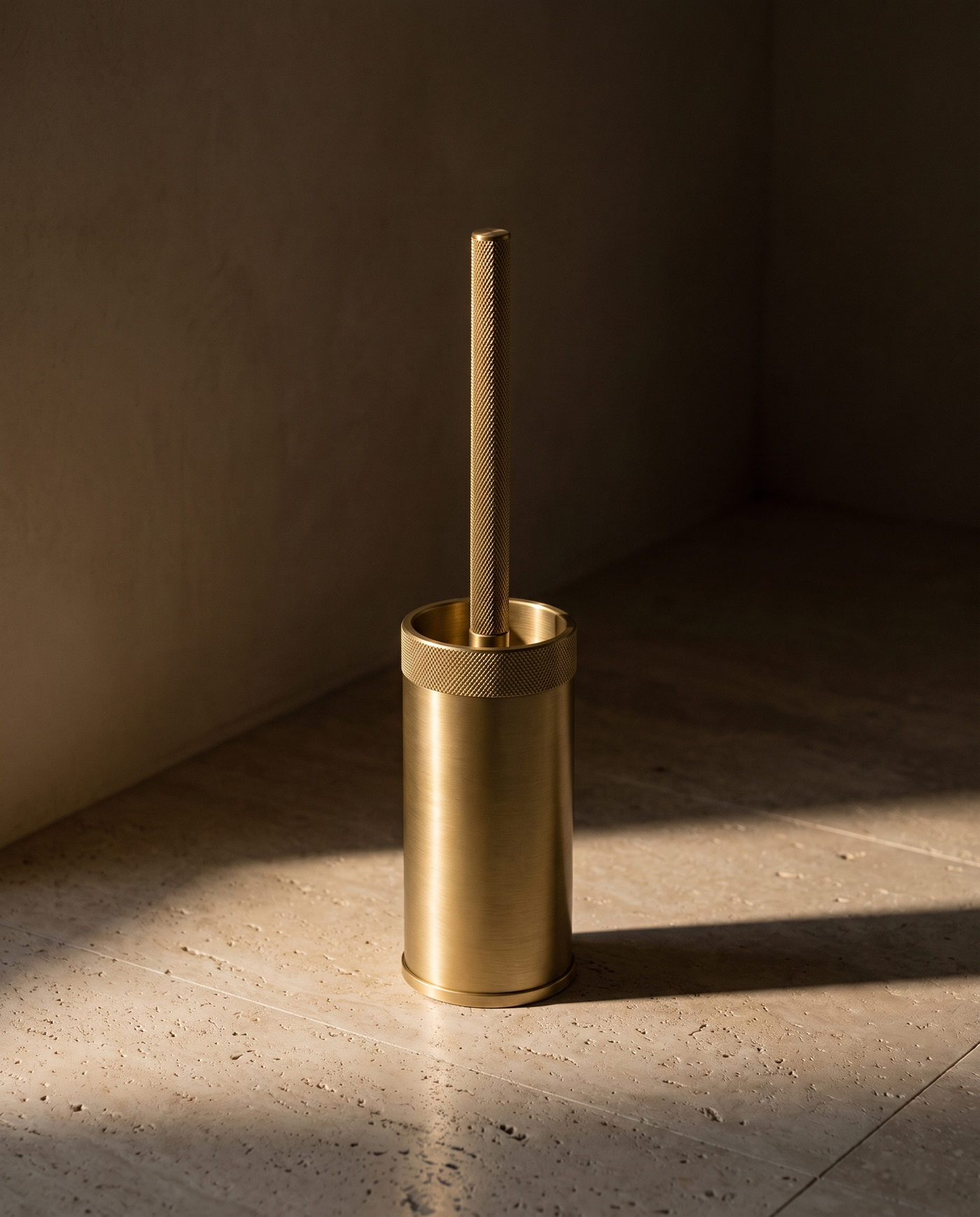 Varen Knurled Brass Toilet Brush Holder