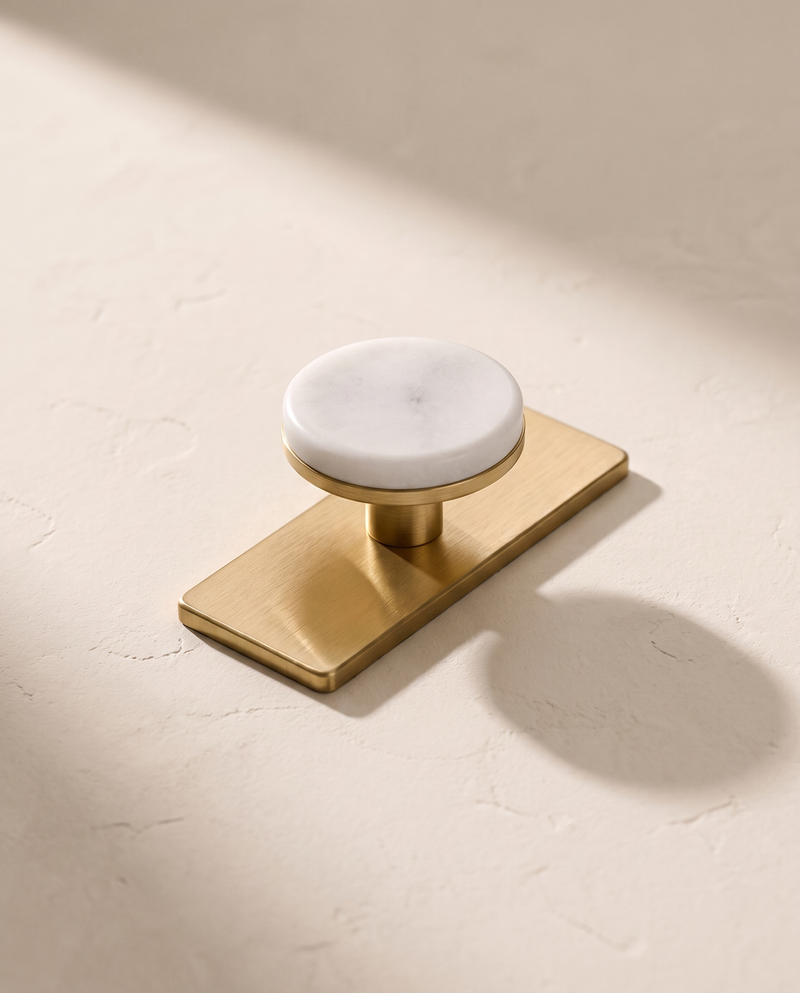 Rotonda Marble Knob with Backplate