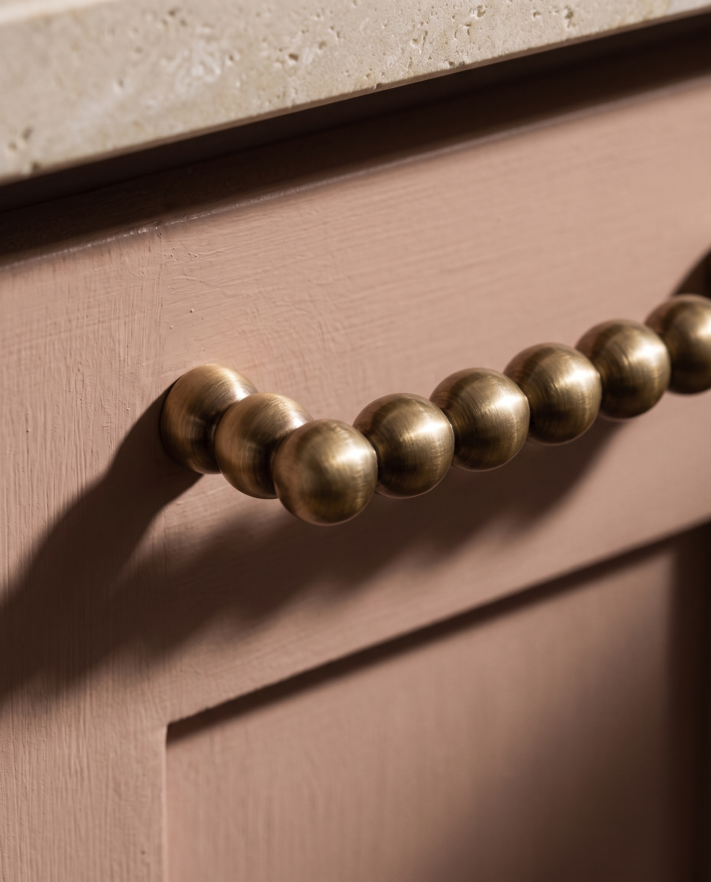 Perla Beaded Brass Pull
