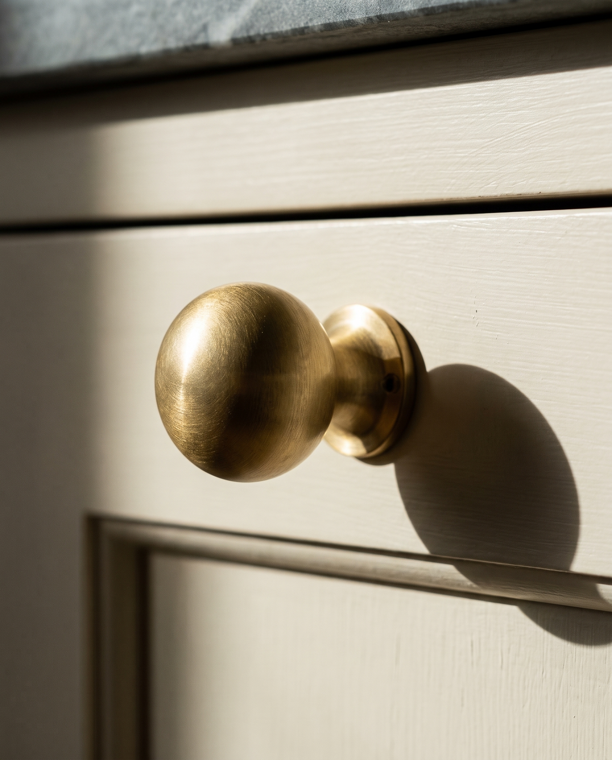 Orbita Solid Brass Ball Knob