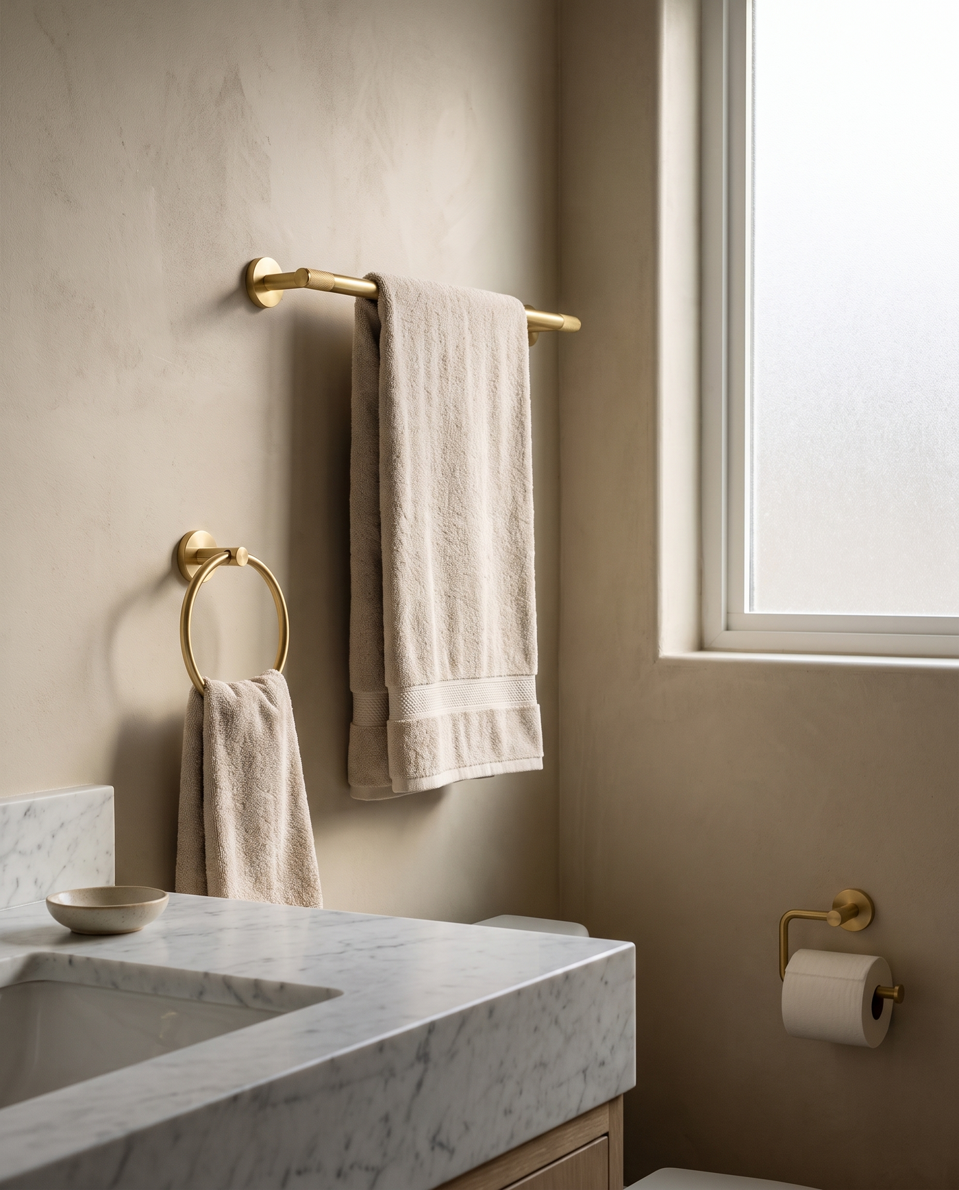 Tocco Knurled Brass Bathroom Hardware Family