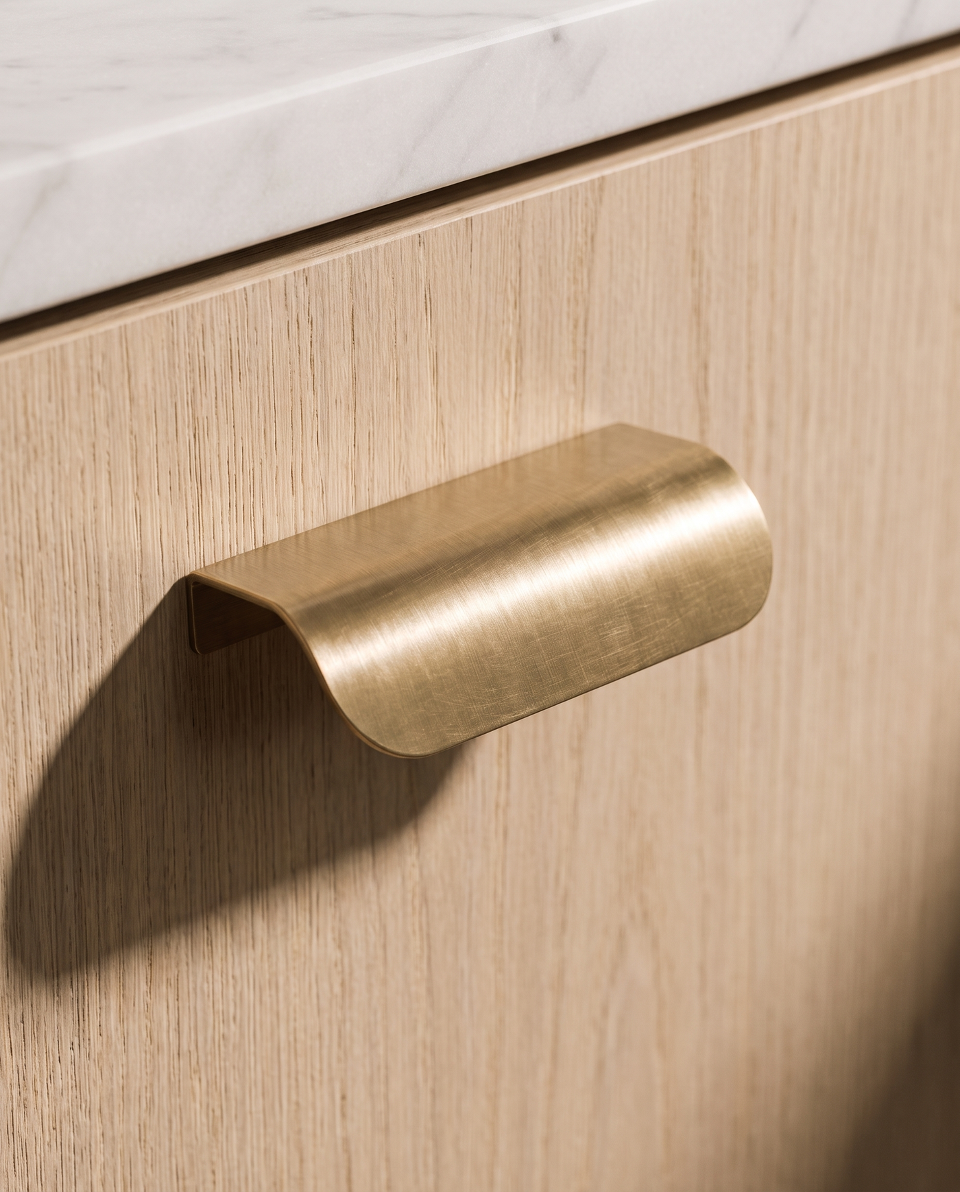 Piega 70 mm Solid Brass Curved Edge Pull