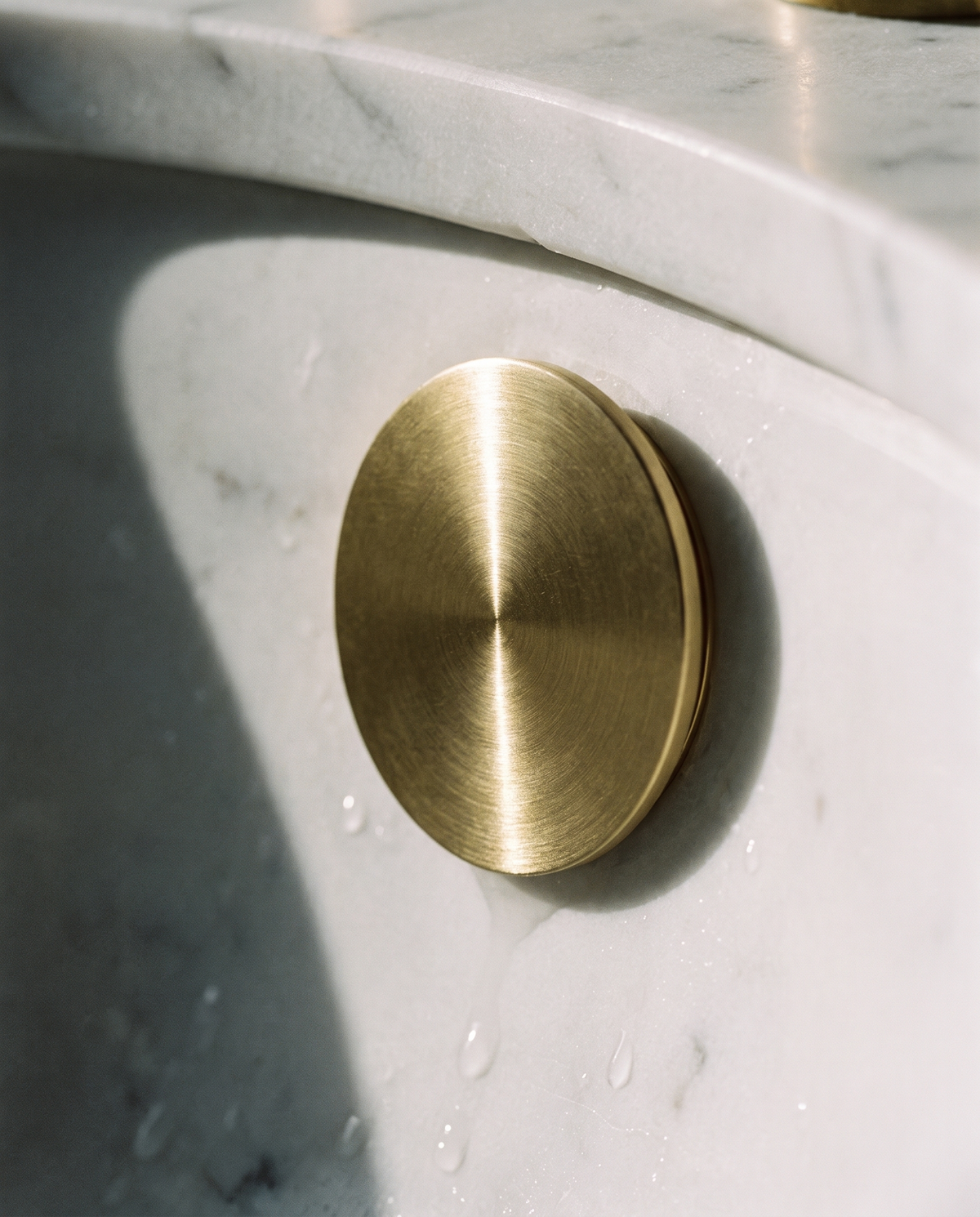 Verso 1.25 in Brass Basin Overflow Cover