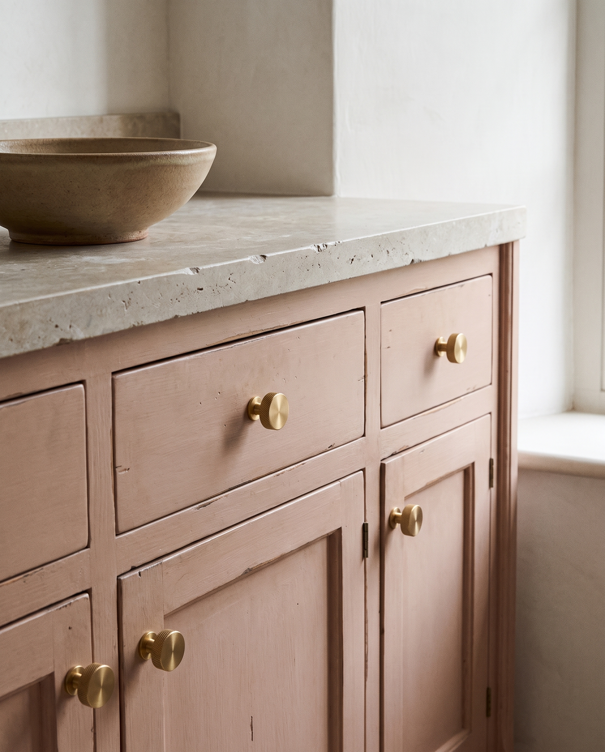 Erona Knurled Disc Cabinet Knob