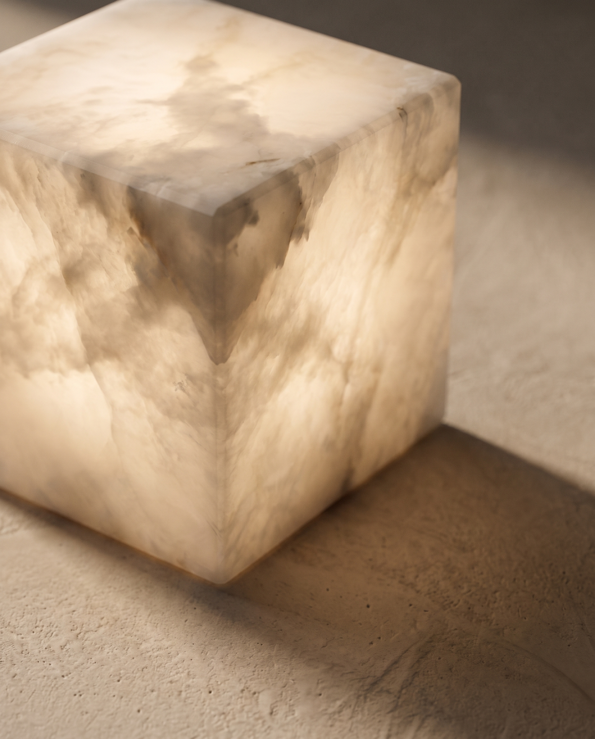 Cubo Alabaster Table Lamp