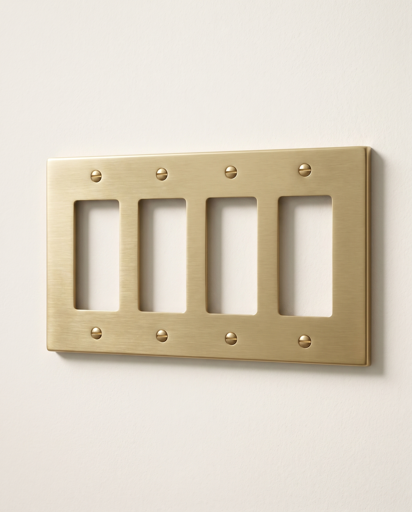 Brio Brass Plate