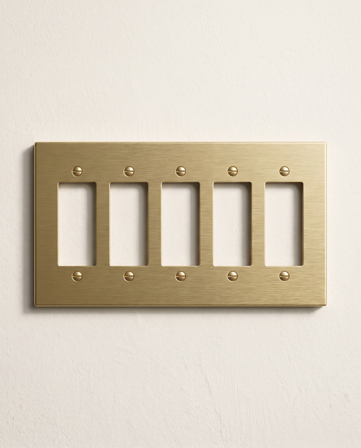 Brio Brass Plate