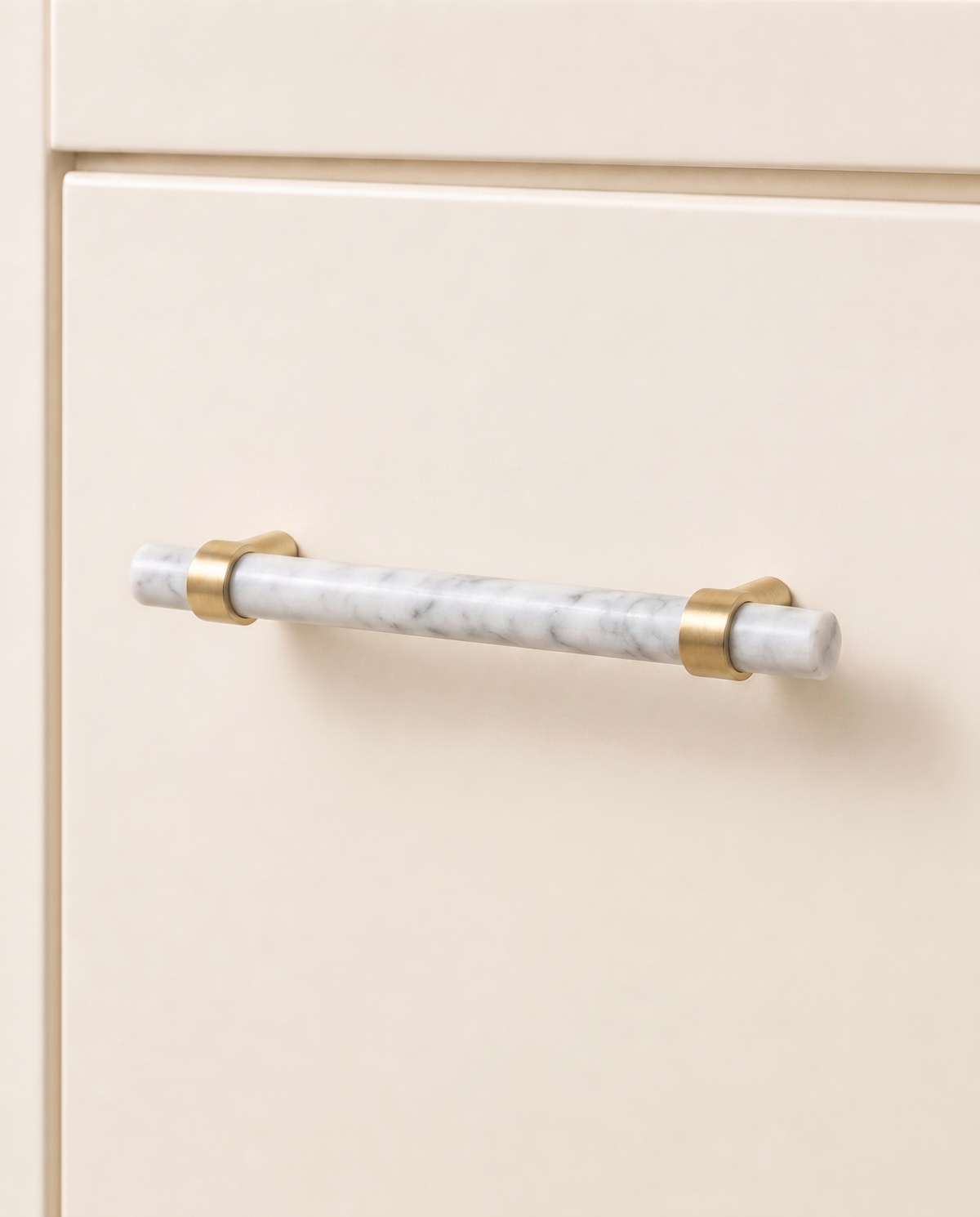 Verde and White Marble Bar Pull