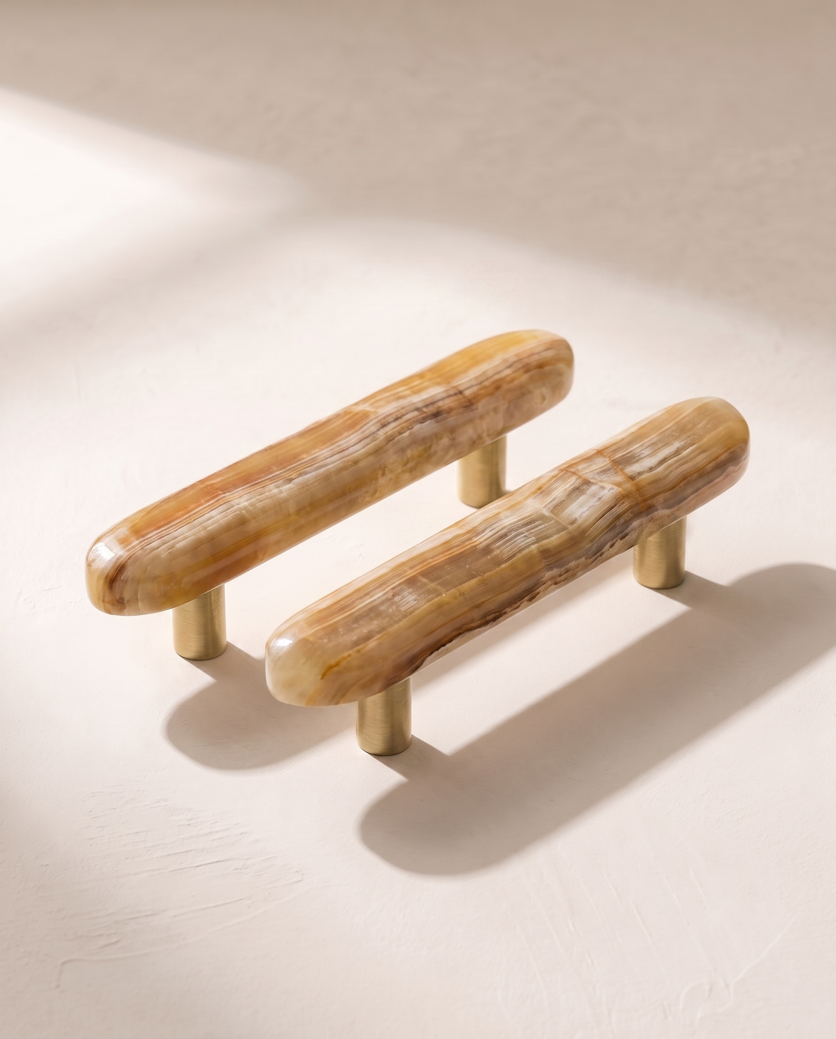 Forma Sculpted Stone Pull