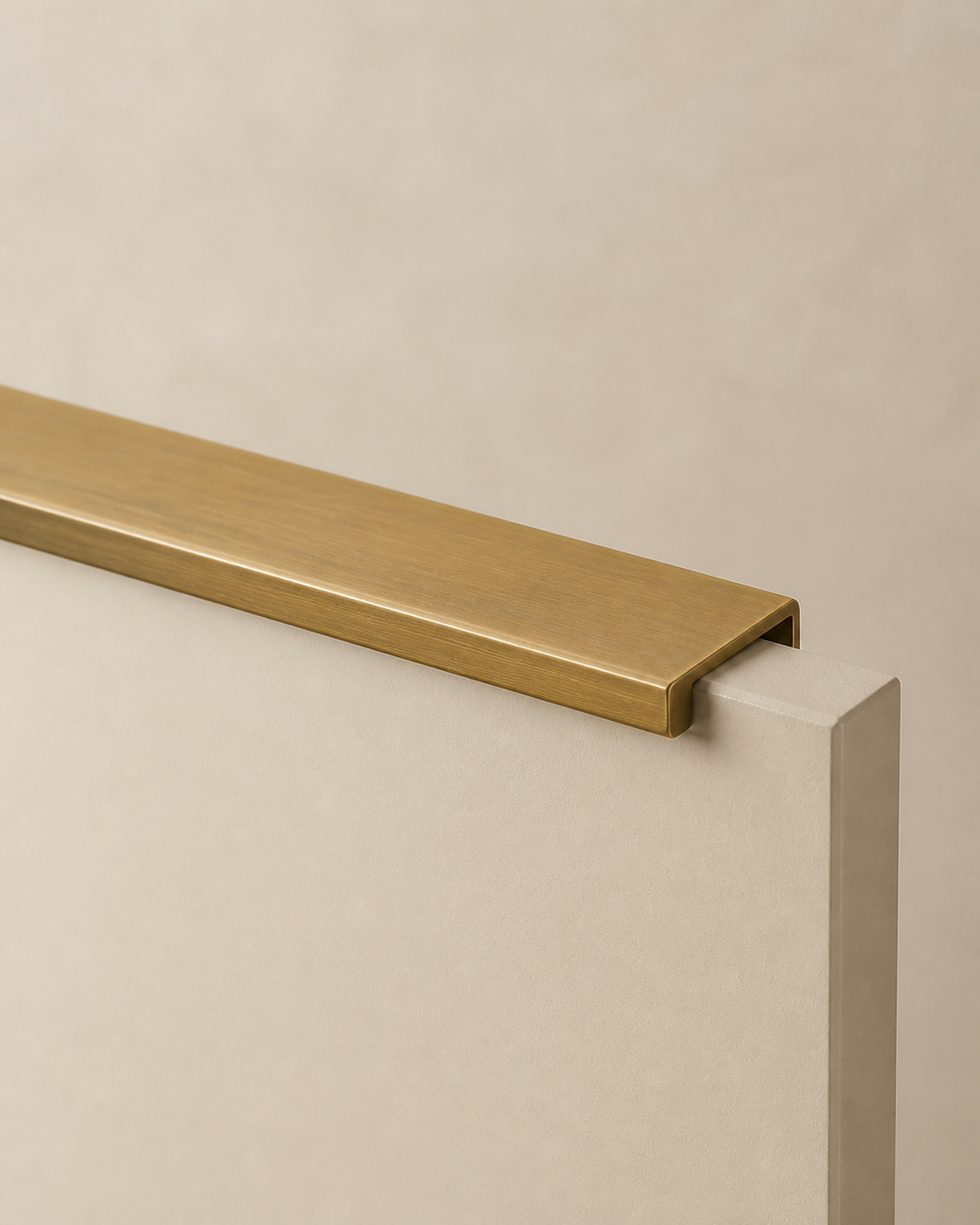 Raso Solid Brass Lip Pull