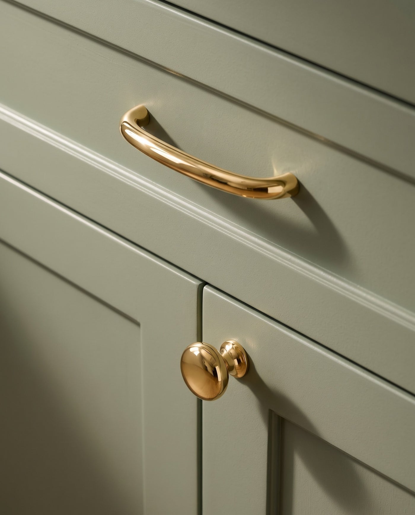 Alba Brass Cabinet Series