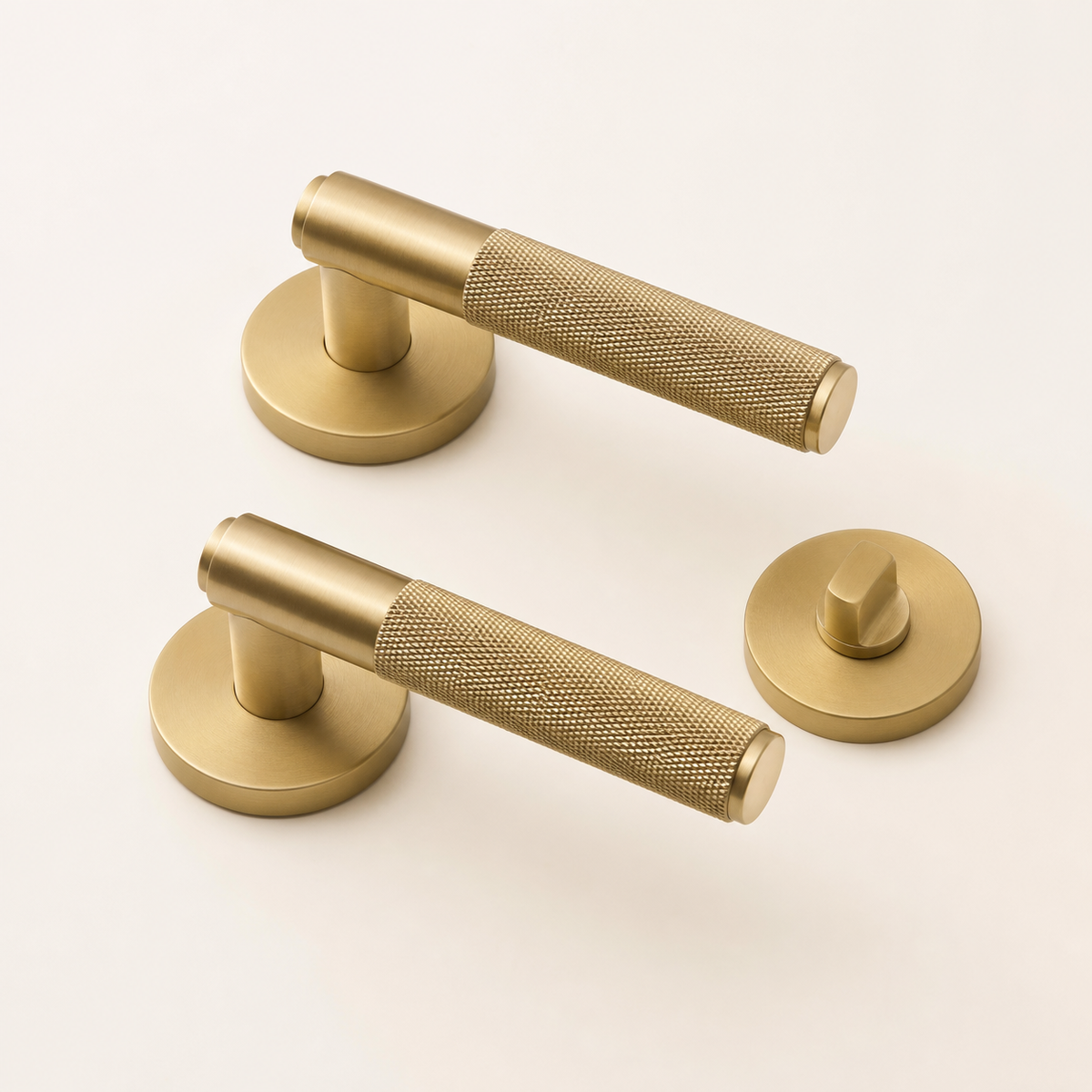 Sarto Knurled Brass Door Lever Set