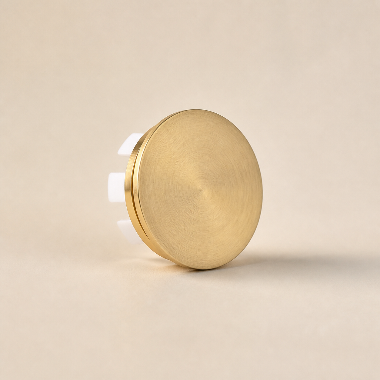 Verso 1.25 in Brass Basin Overflow Cover